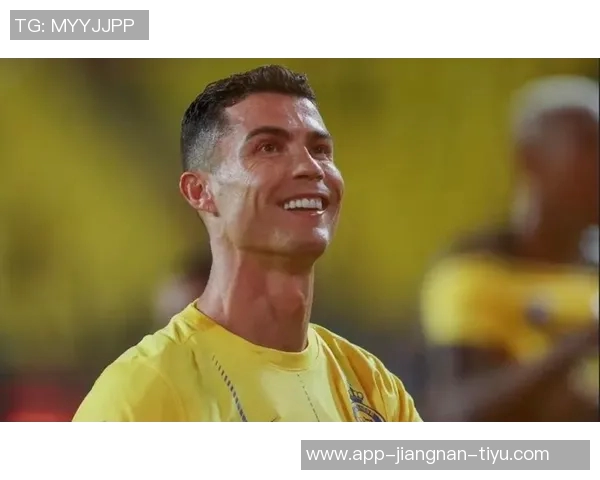 C罗表达对巴西的深厚情感与家庭纽带的独特故事