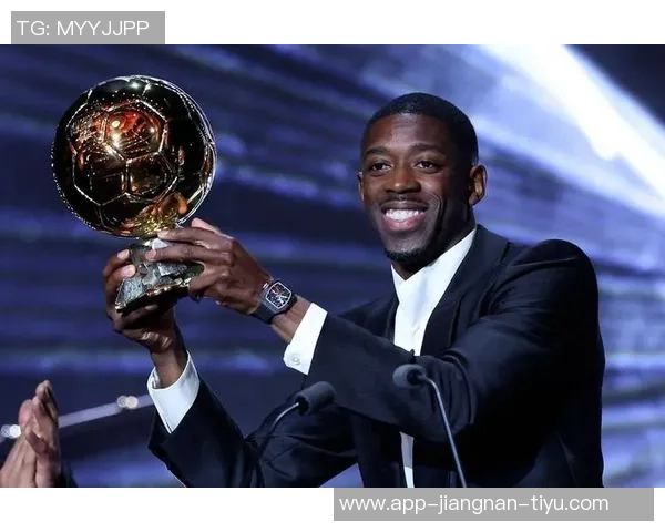 恩里克称赞登贝莱本赛季表现期待他重返金球奖巅峰状态